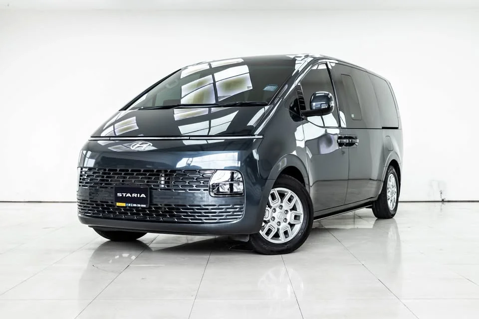 2023 Hyundai Staria US4 3