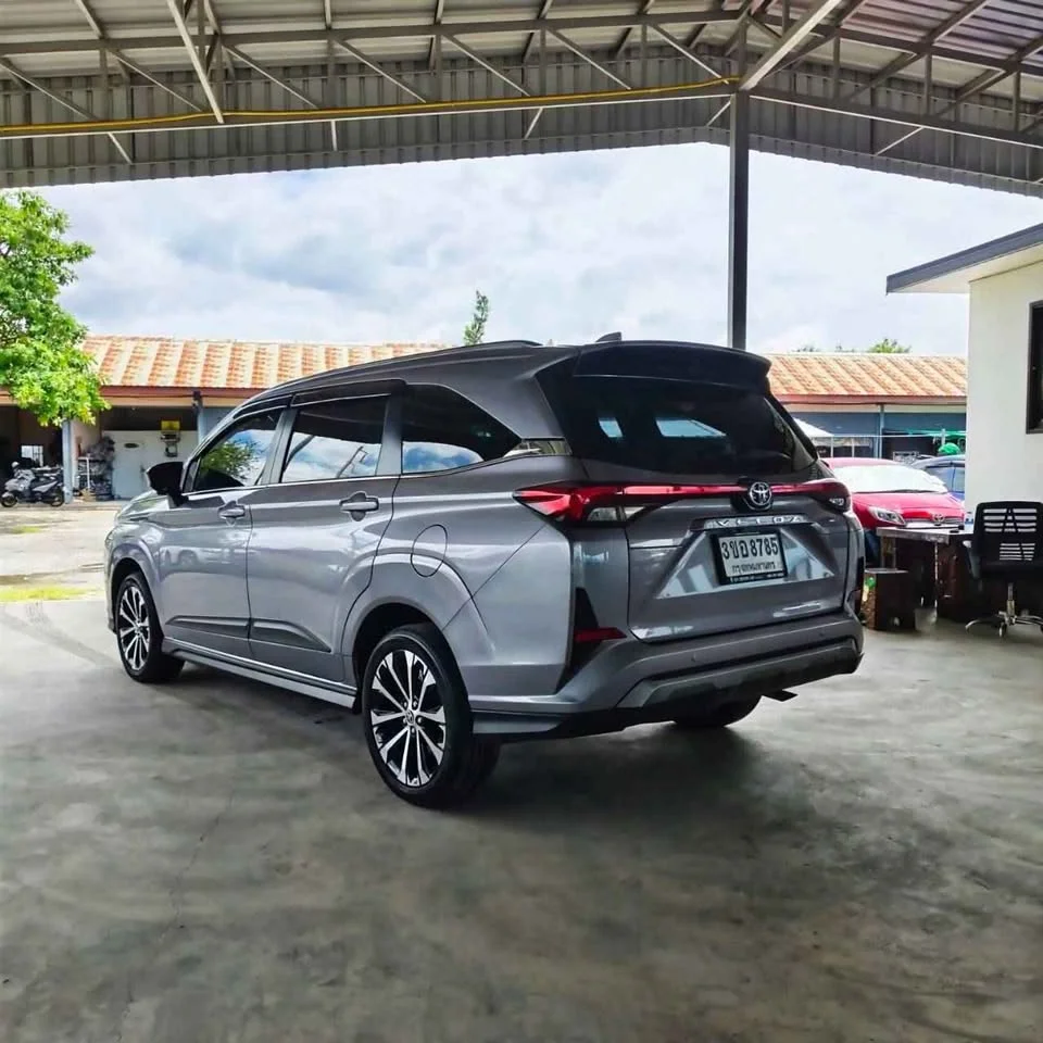 2023 Toyota Veloz III 2