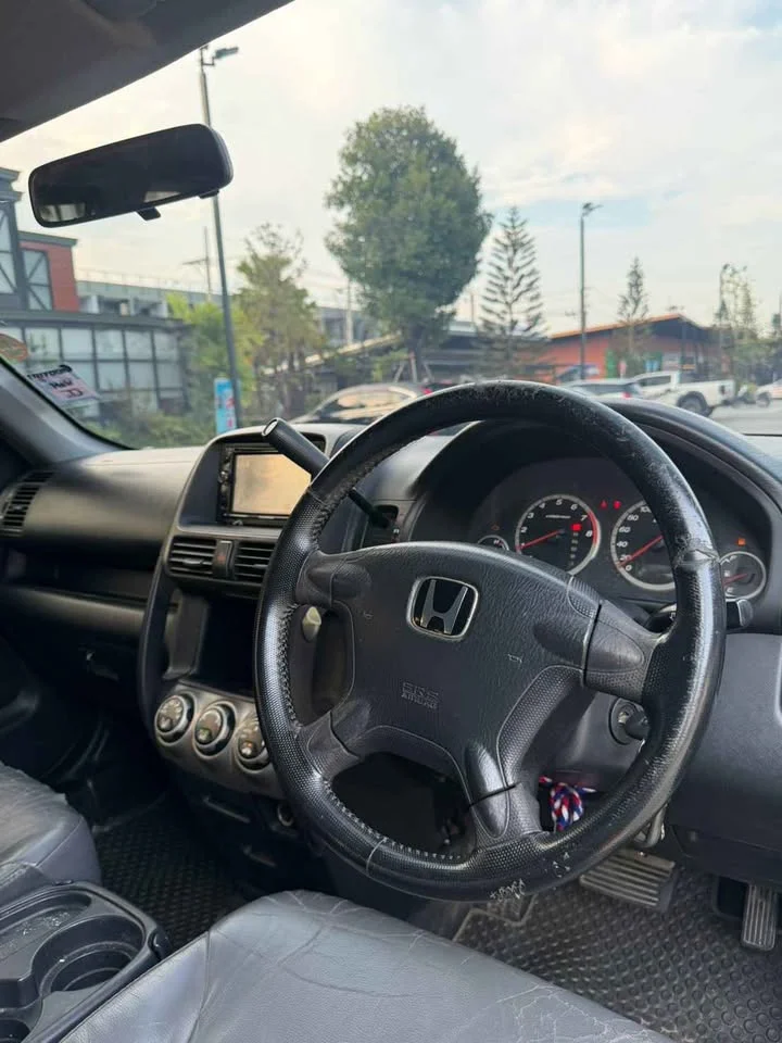 2002 Honda CR-V II 3