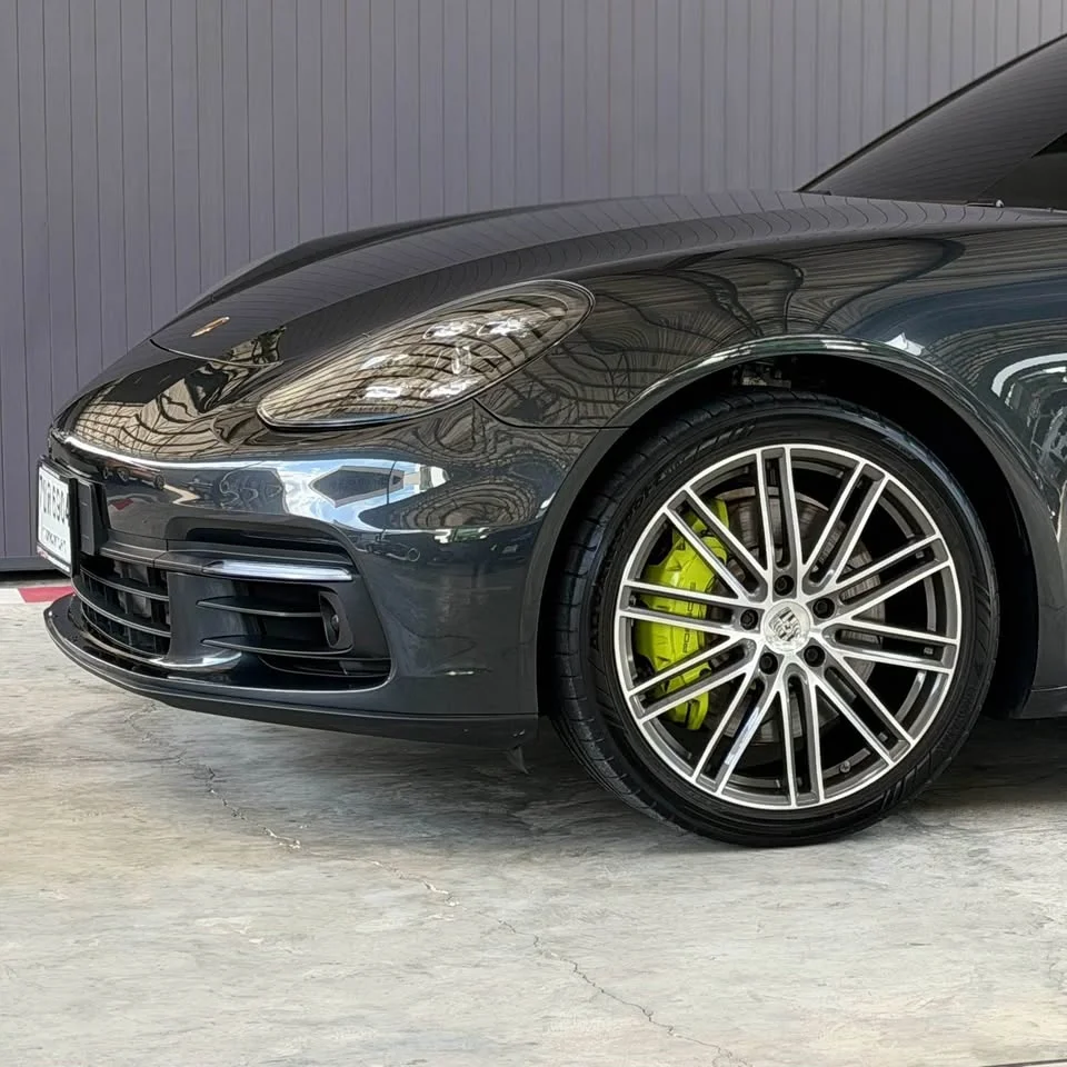 2018 Porsche Panamera II 2