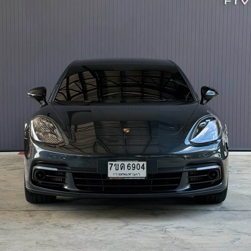 2018 Porsche Panamera II 3