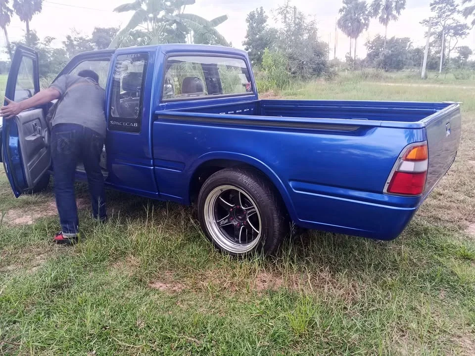 2000 Isuzu Faster Dragon Eyes III 3