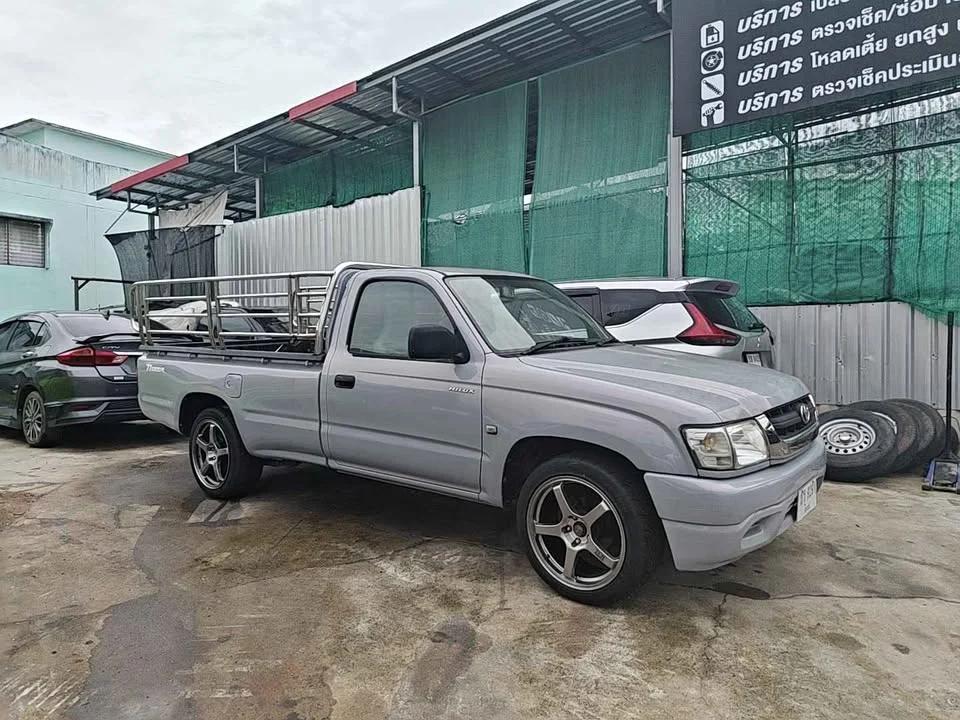 2001 Toyota Hilux Tiger VI 2