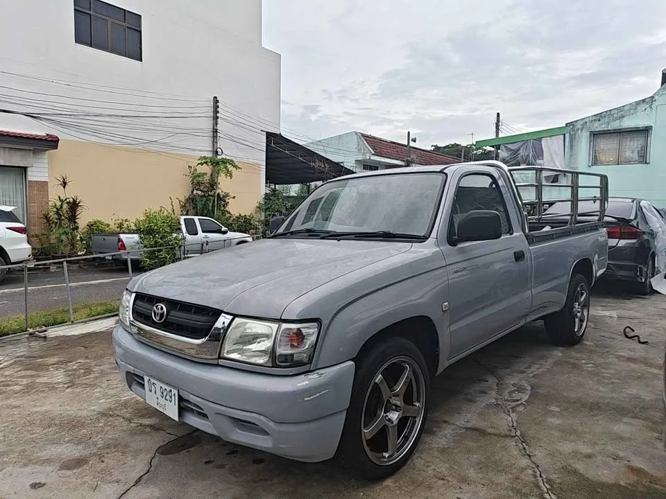 2001 Toyota Hilux Tiger VI 3