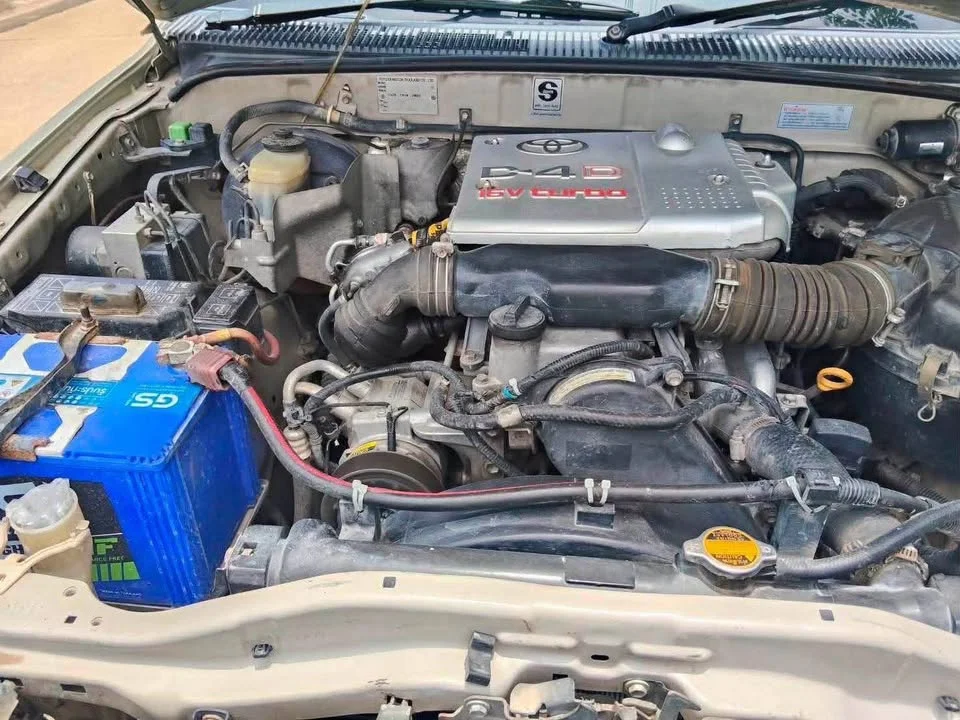 2002 Toyota Hilux Tiger VI 2