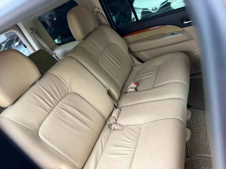 2010 Ford Everest I 3