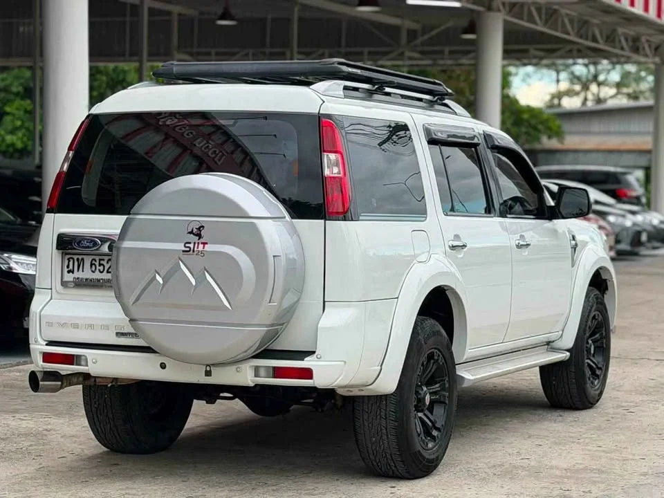 2010 Ford Everest I 2