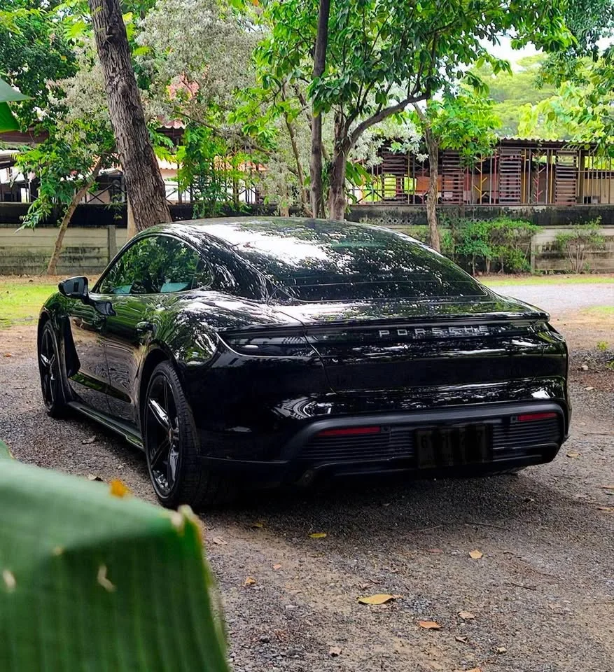 2021 Porsche Taycan 9J1 2