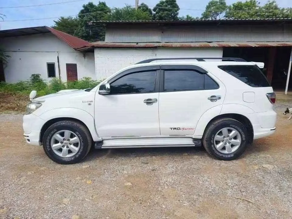 2009 Toyota Fortuner I 2