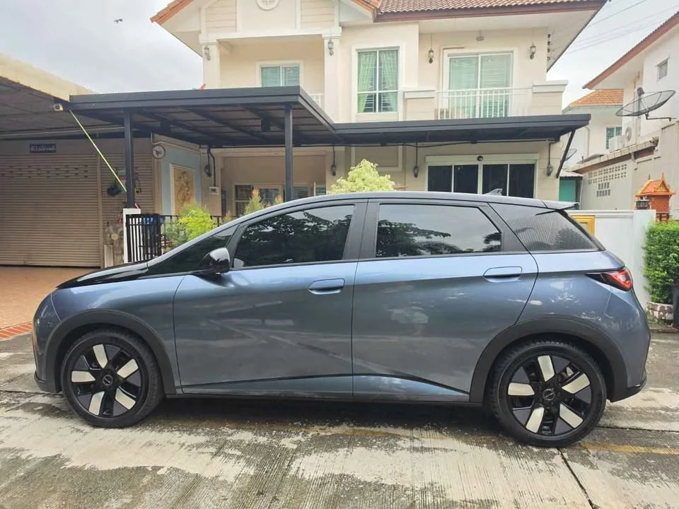 2023 BYD Dolphin 3
