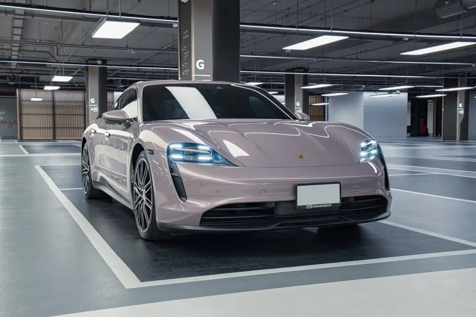 2021 Porsche Taycan 9J1 2