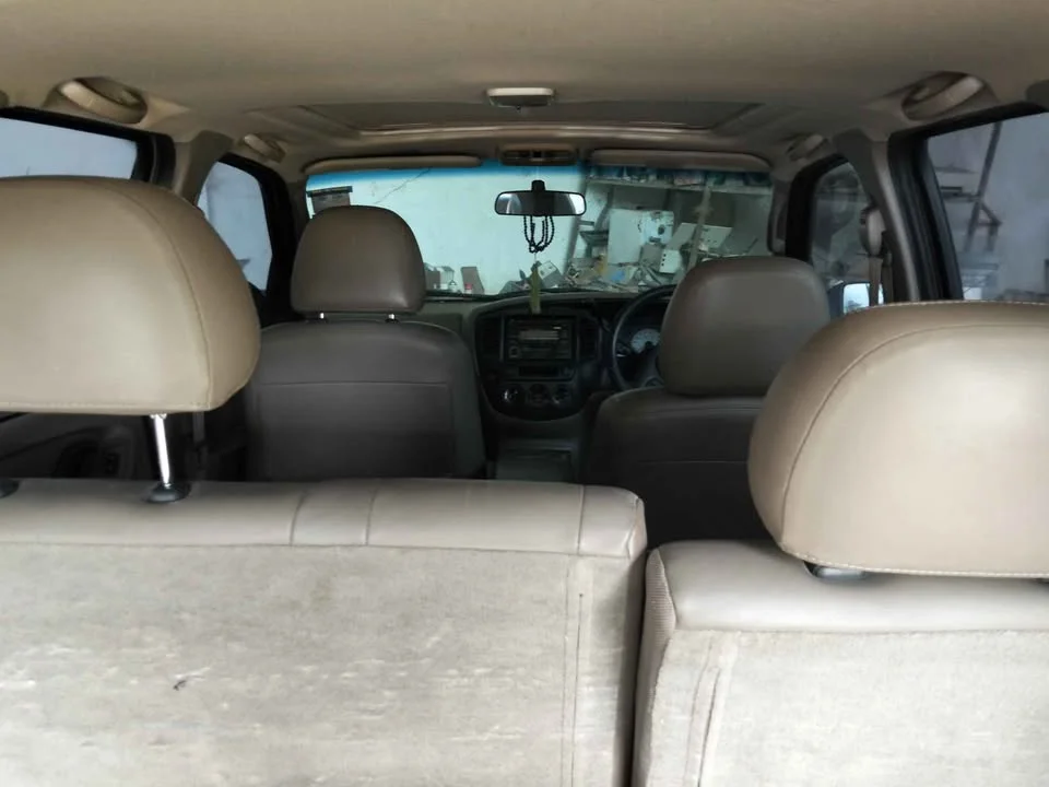 2004 Ford Escape I 3