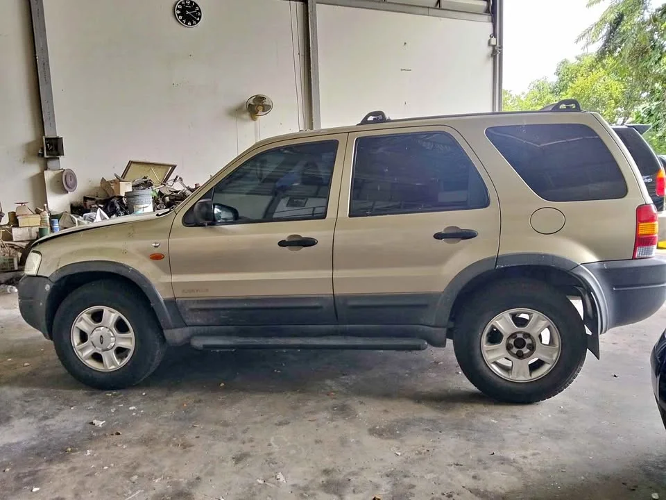 2004 Ford Escape I 2