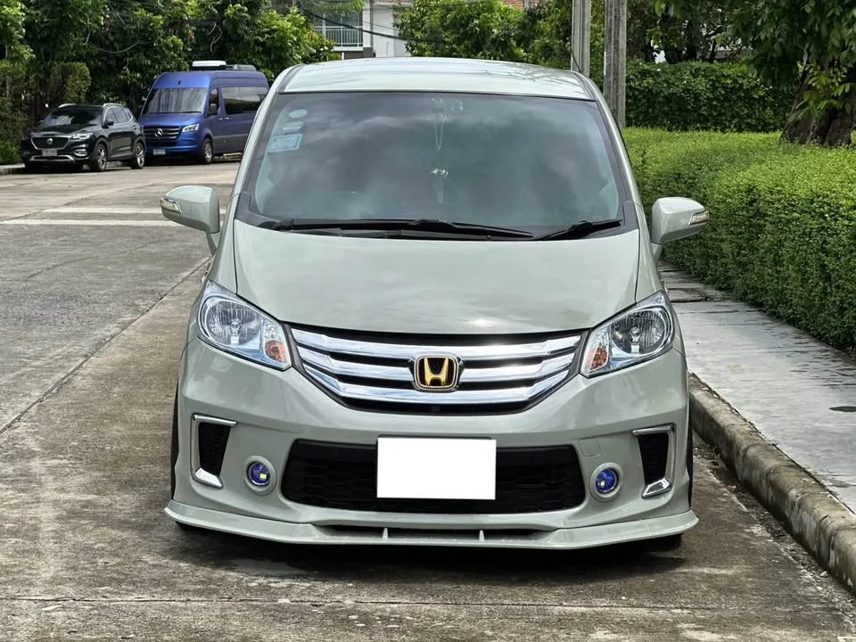 2012 Honda Freed I 3