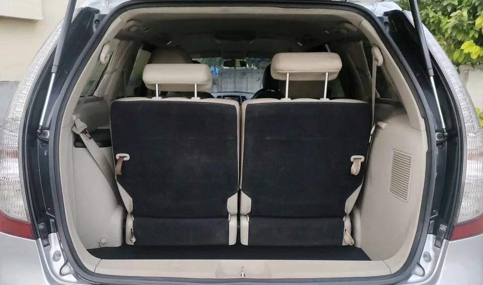 2008 Mitsubishi Space Wagon IV 2