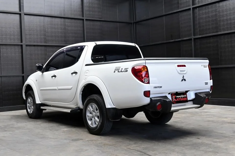 2012 Mitsubishi Triton IV 2