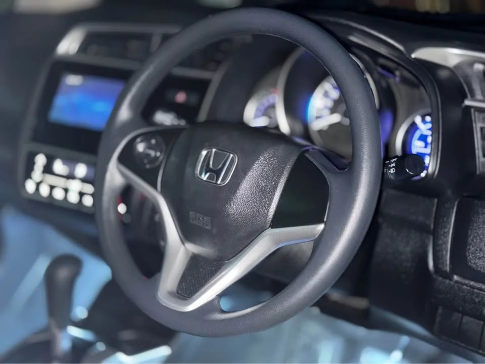 2020 Honda Jazz III 2