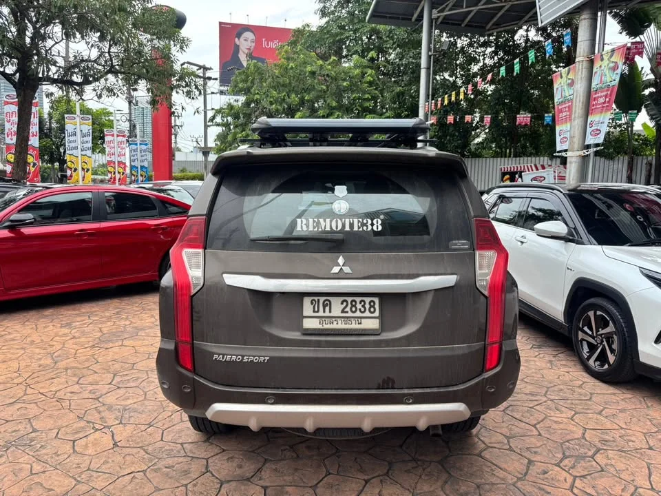 2015 Mitsubishi Pajero Sport III 3