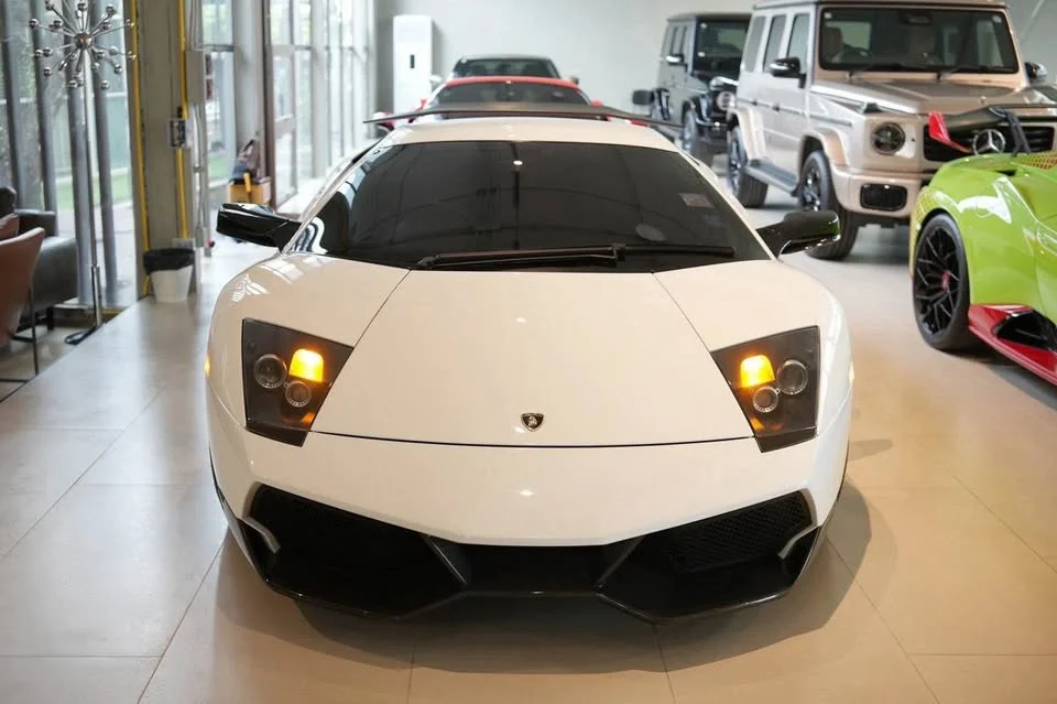 2010 Lamborghini Murcielago 2