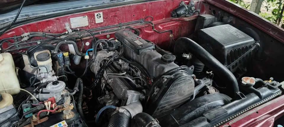 2002 Mazda 2500 Fighter V 2
