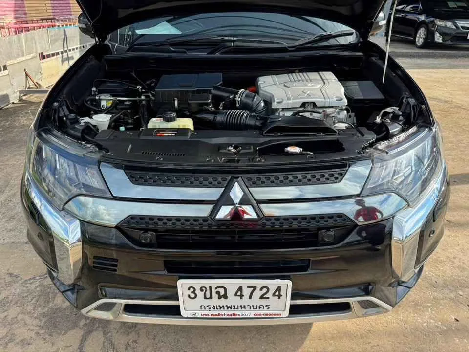 2021 Mitsubishi Outlander III 2