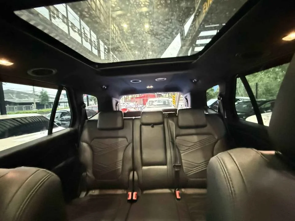 2023 Ford Everest III 2