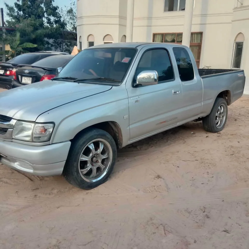 2004 Toyota Hilux Tiger VI 2