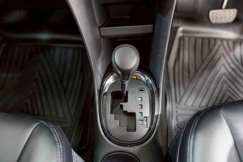 2017 Toyota Sienta II 2