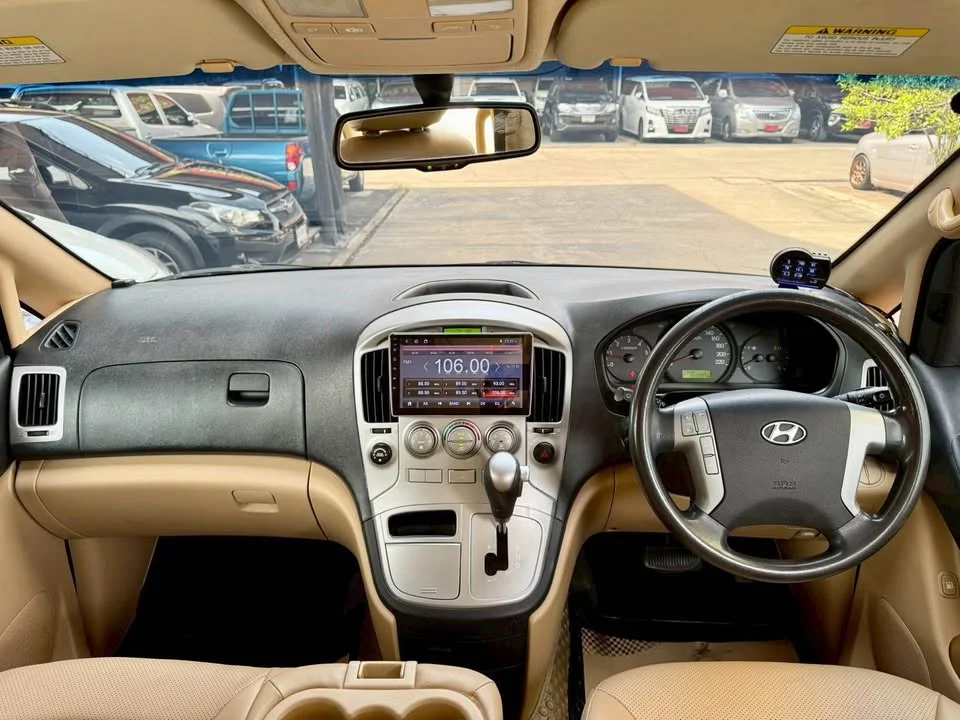 2011 Hyundai H-1 II 3