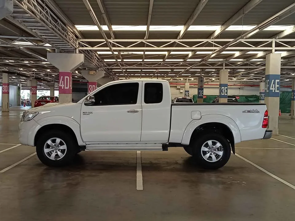 2014 Toyota Hilux VII 2