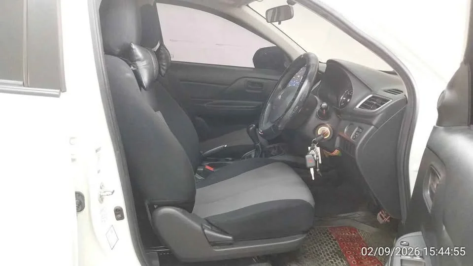 2022 Mitsubishi Triton V 2