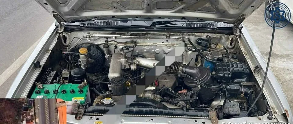 2001 Nissan Frontier I 2