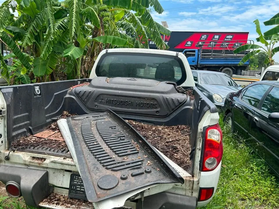 2012 Mitsubishi Triton IV 3