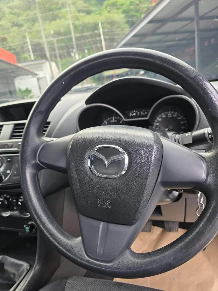 2014 Mazda BT-Series II 3