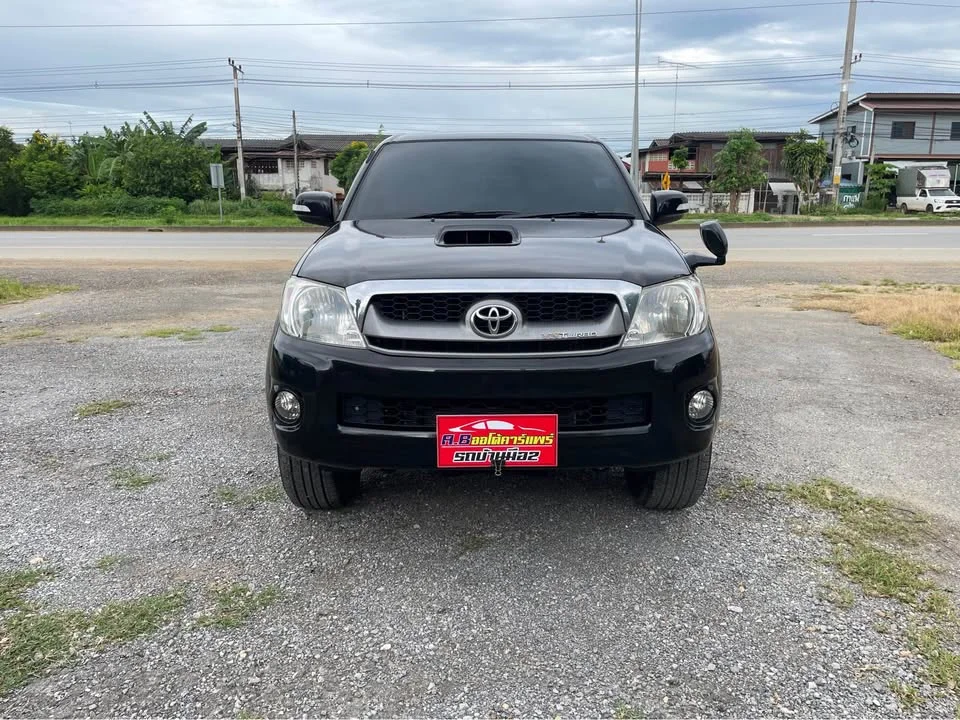 2011 Toyota Hilux VII 2