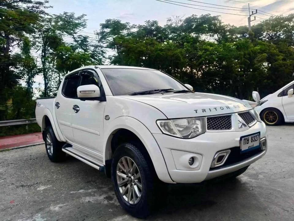 2012 Mitsubishi Triton IV 2