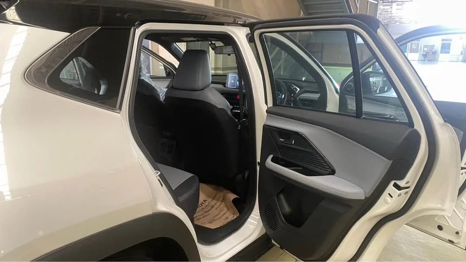 2025 Toyota Yaris Cross AC200 3