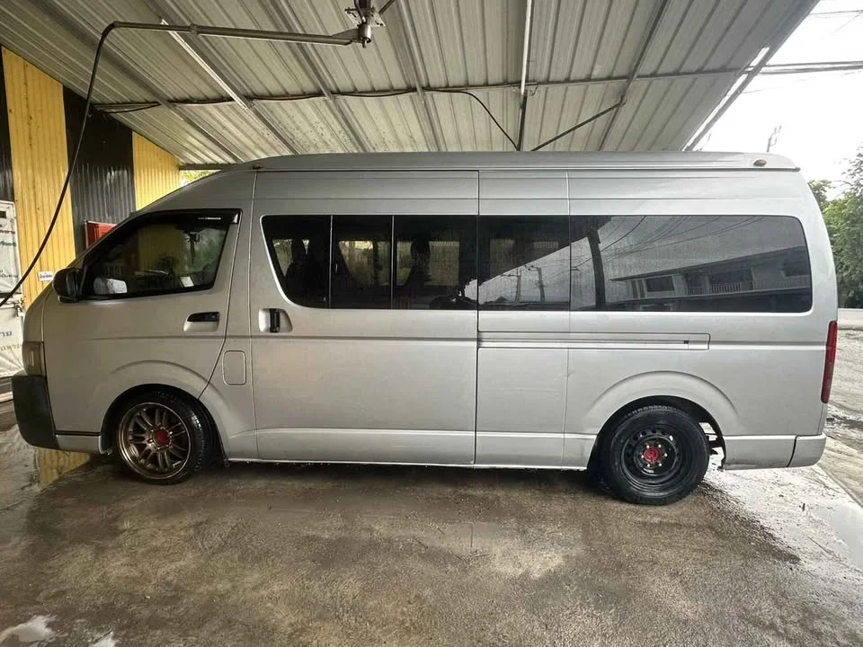 2008 Toyota Commuter V (H200) 3