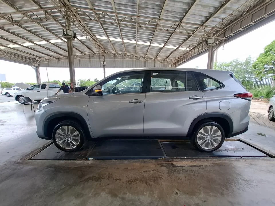 2025 Toyota Innova III 2