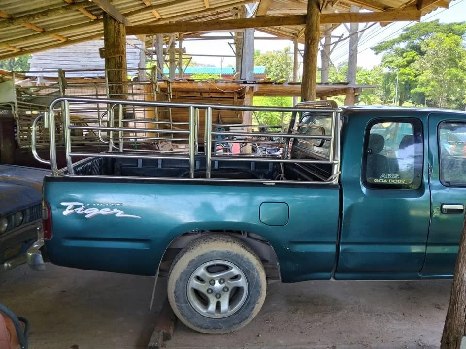 1999 Toyota Hilux Tiger VI 2