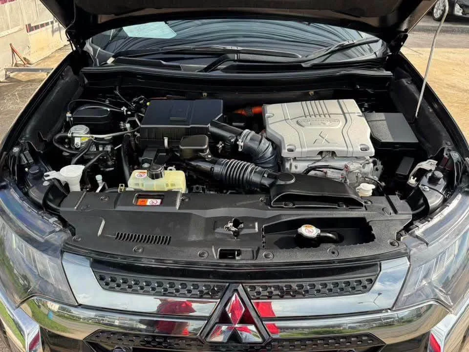 2021 Mitsubishi Outlander III 3