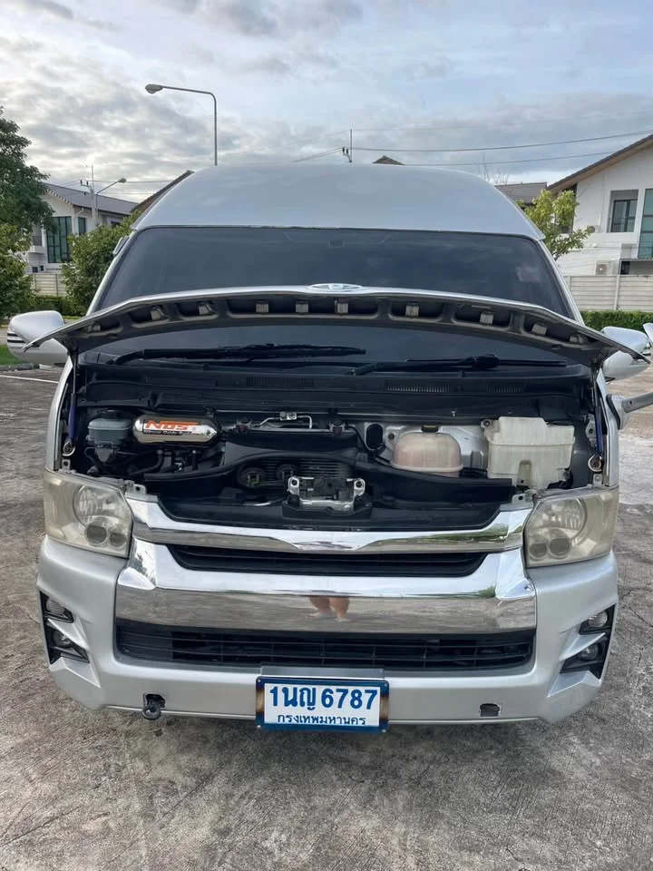 2009 Toyota Commuter V (H200) 3