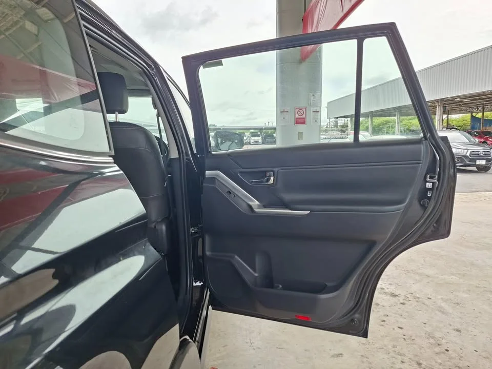 2025 Toyota Innova III 3