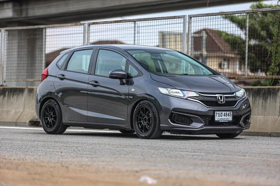 2020 Honda Jazz III 2