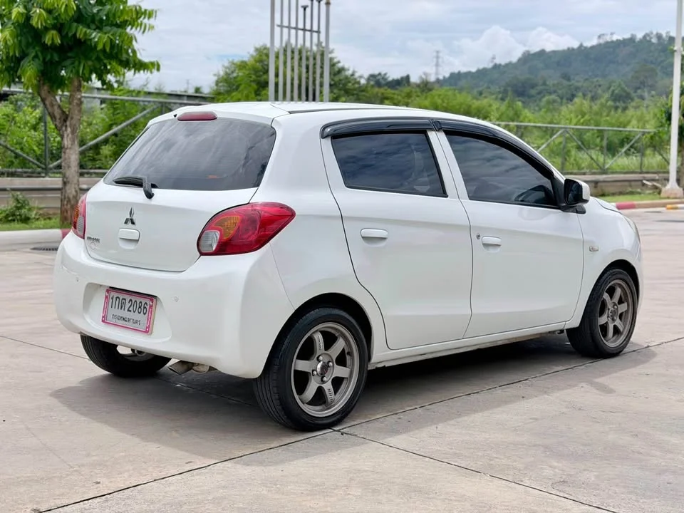 2013 Mitsubishi Mirage VI 2