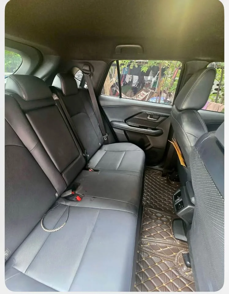 2024 Toyota Yaris Cross AC200 3