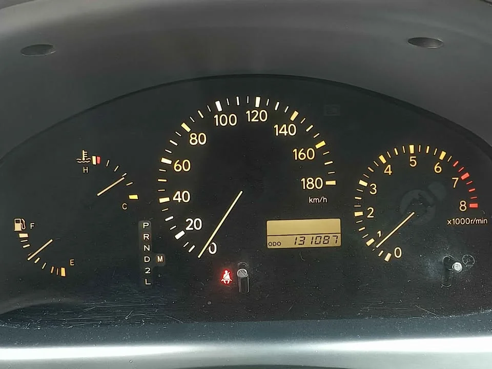 1998 Toyota Harrier I 3