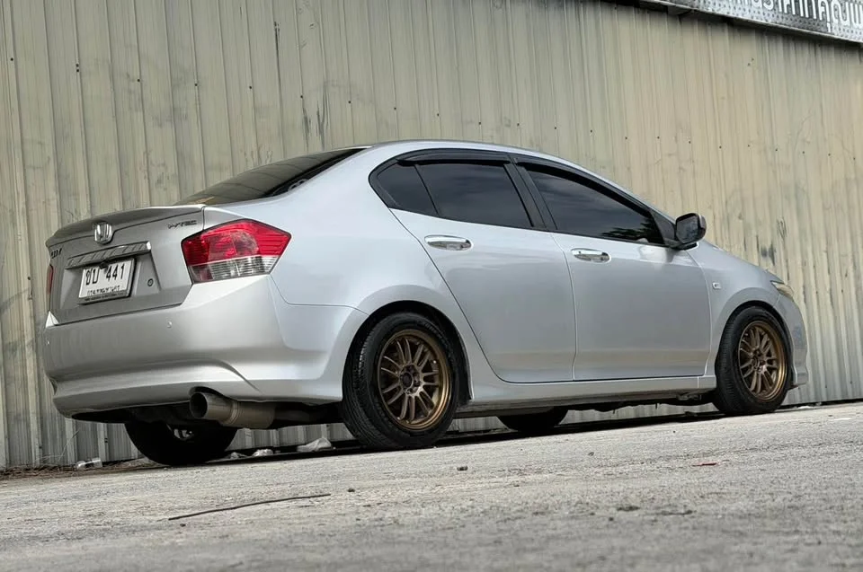 2011 Honda City V 3