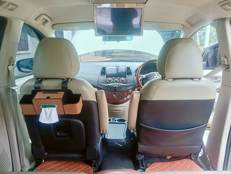 2008 Mitsubishi Space Wagon IV 2