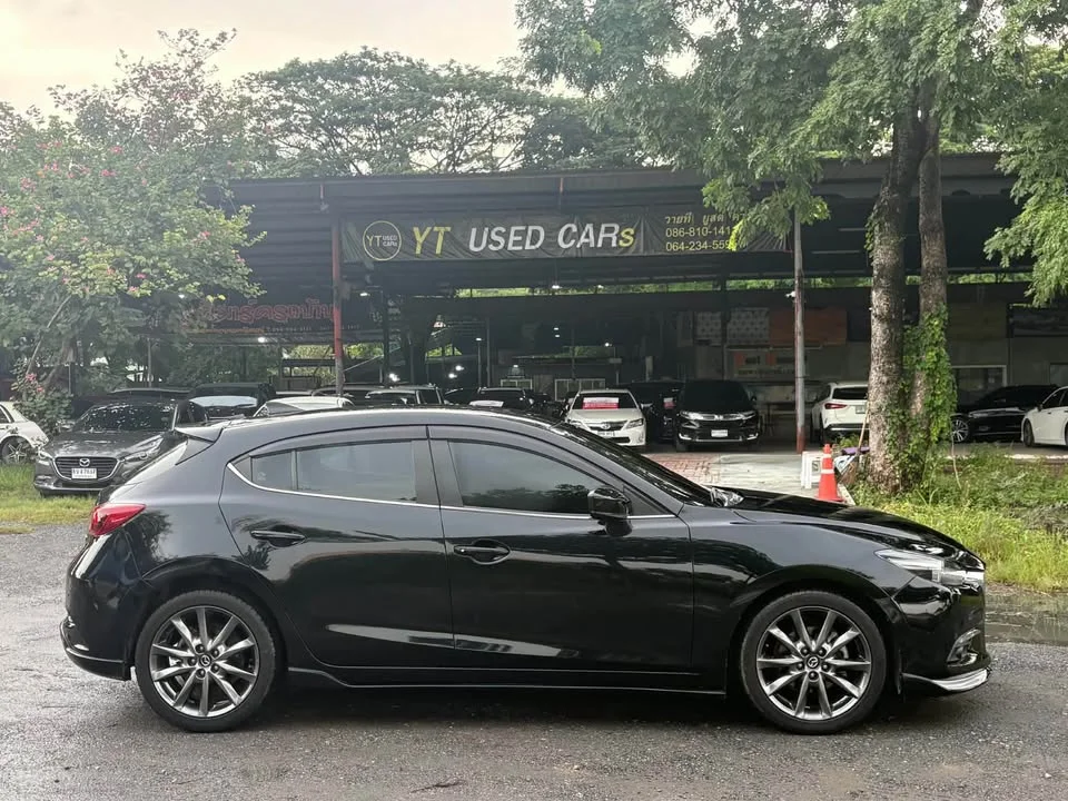 2019 Mazda 3 III 3